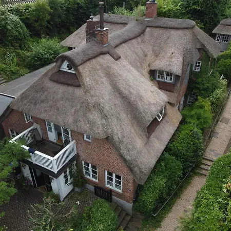 Fischerhaus am Blankeneser Elbhang